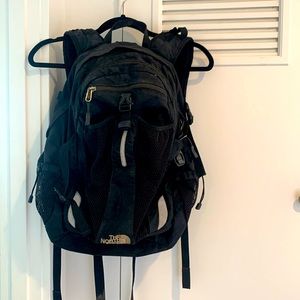 North Face Recon Backpack - black